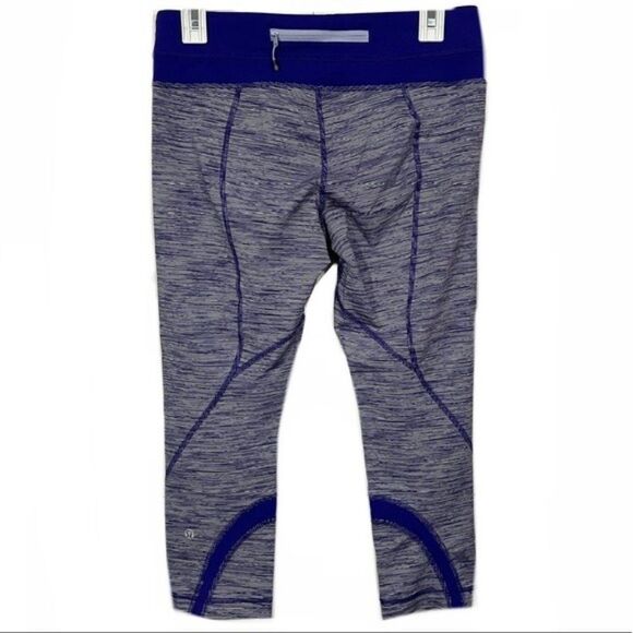 LuLuLemon Bruised Berry Run Inspire Crop 2 - Picture 1 of 10